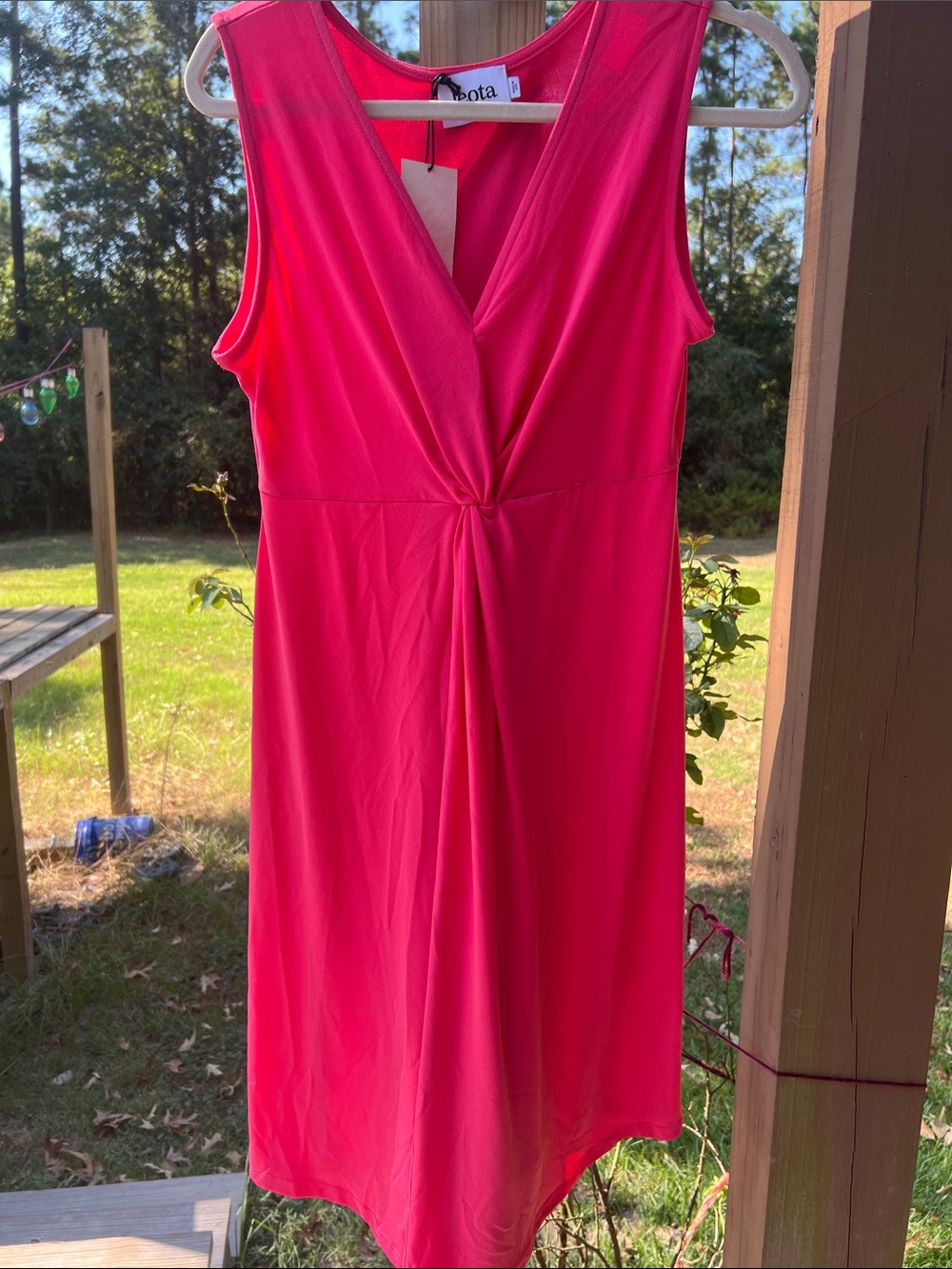 Leota coral Twist-Front Sleeveless Dress
